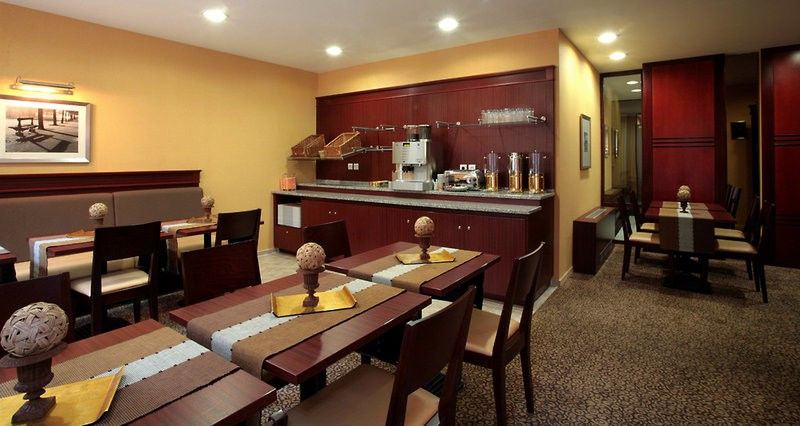 Residence Inn By Marriott Paris Didot Montparnasse Ресторан фото